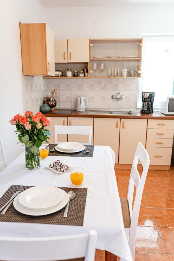 שיבניק Korallion Apartment מראה חיצוני תמונה