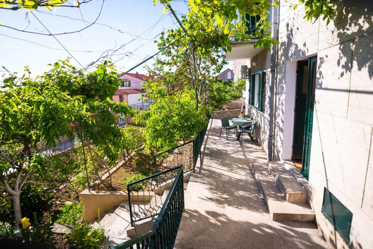 שיבניק Korallion Apartment מראה חיצוני תמונה